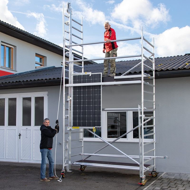 Mobile Aluminum Scaffolding with Solar Panel Lift System — Custers — photo 2